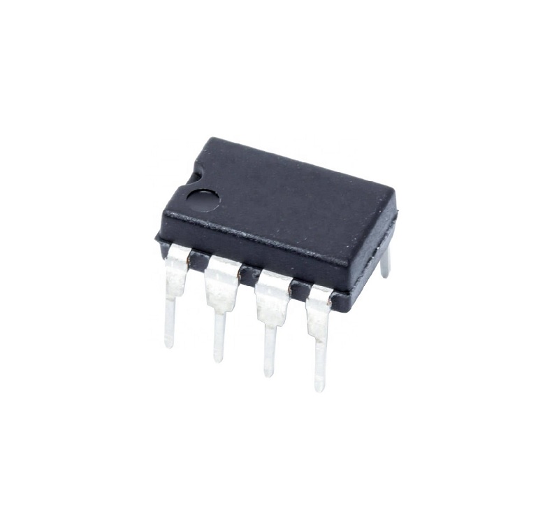6N135 - Single Channel High-Speed Optocoupler - DIP-8 Package